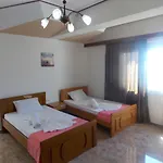 Hotel Dea 3*