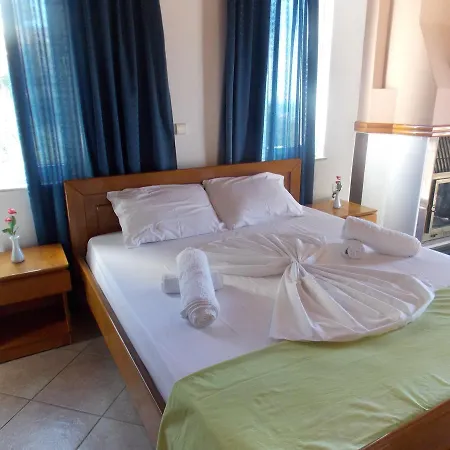 Hotel Dea 3*