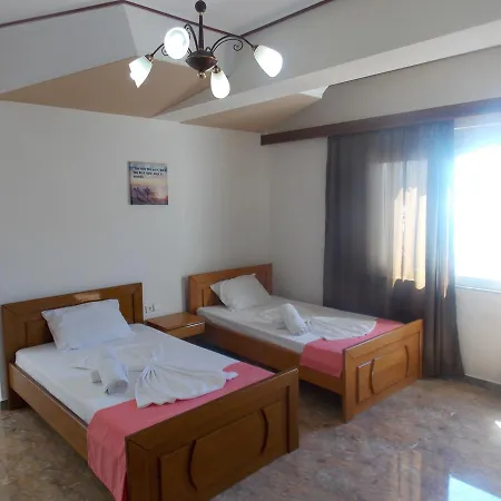 Hotel Dea 3*