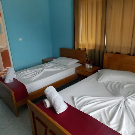 Dea Hotel 3*