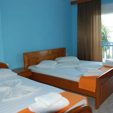 Dea Hotel 3*