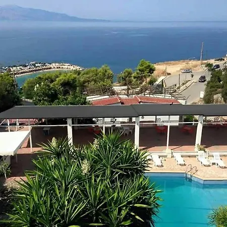 Hotel Dea 3*