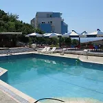 Dea 3* ساراندا